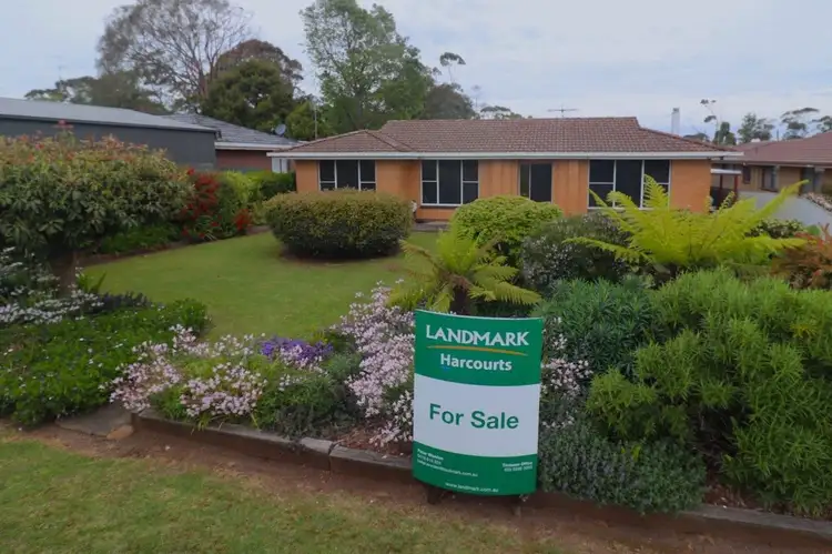 13 Bond Street, Timboon VIC 3268