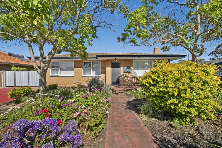 Second view of Homely house listing, 5 Antila Place, Rockingham WA 6168
