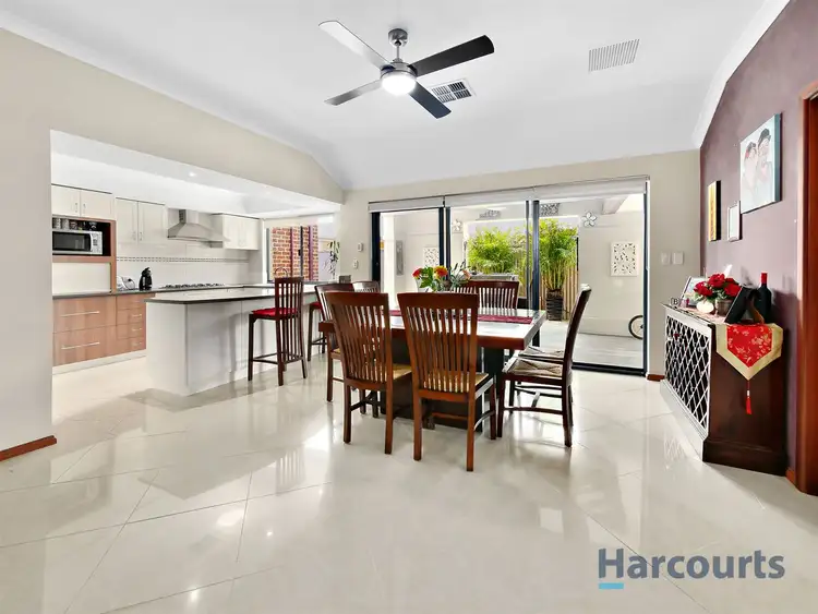 16 Lucida Road, Southern River WA 6110