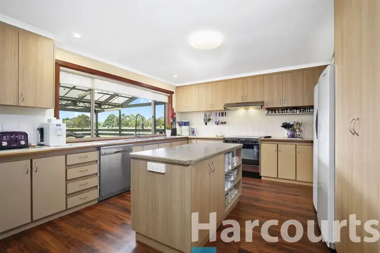 Fifth view of Homely house listing, 10 Deborah Court, Haddon VIC 3351