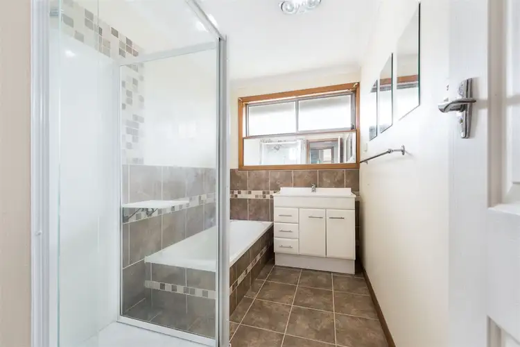 Fifth view of Homely unit listing, 1/9 Rosewell Court, Norlane VIC 3214