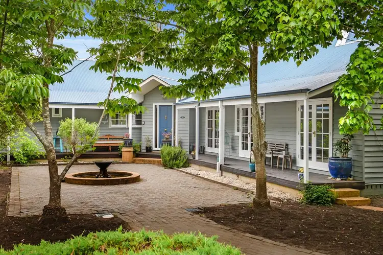 6 Ross Street, Bundanoon NSW 2578
