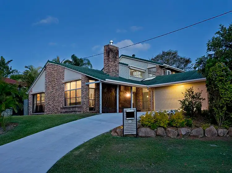 36 Eucumbene Drive, Petrie QLD 4502