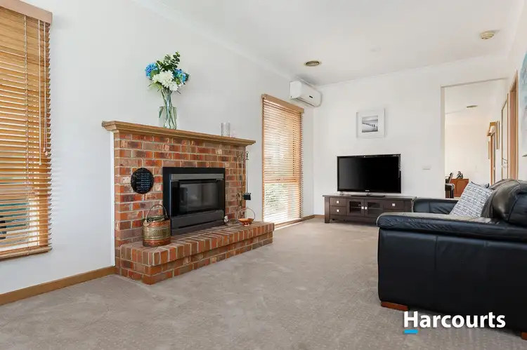 Fifth view of Homely house listing, 4 Adelaide Close, Berwick VIC 3806