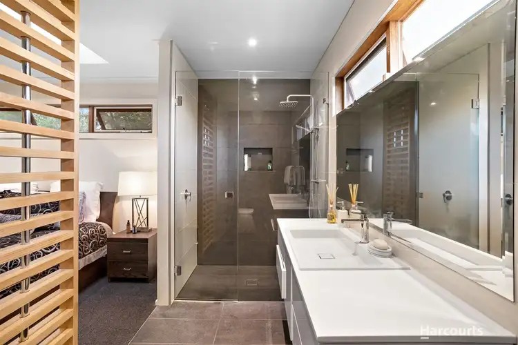 Fifth view of Homely house listing, 1 Orduna Place, Wheelers Hill VIC 3150