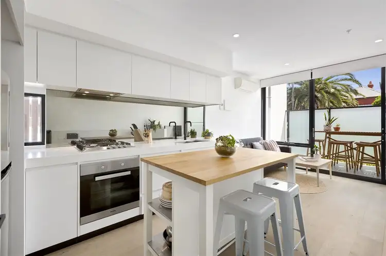 1.05/1A Campbell Grove, Northcote VIC 3070