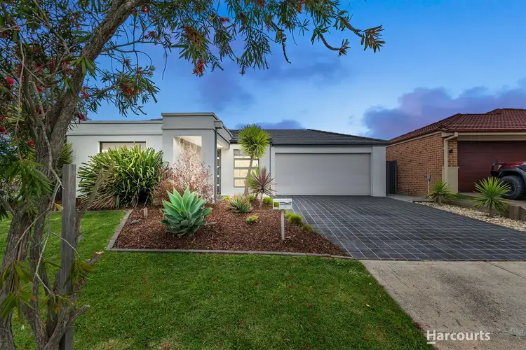 1 Persimmon Lane, Pakenham VIC 3810