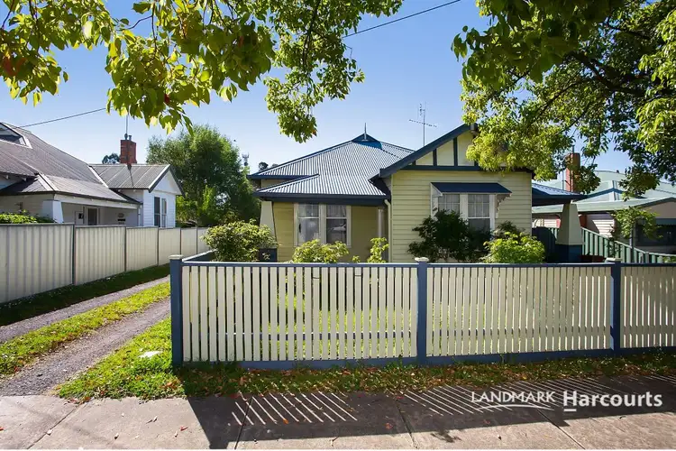 19 Bree Road, Hamilton VIC 3300