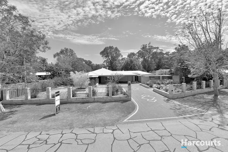 10 Queenscliff Rise, Greenfields WA 6210