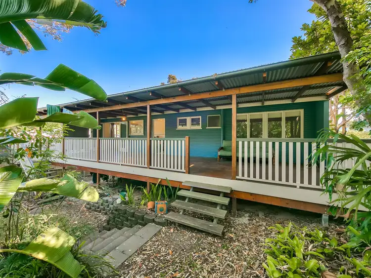 5 Giles Street, Stafford Heights QLD 4053