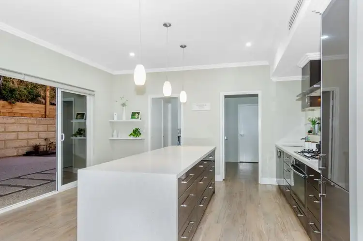 Sixth view of Homely house listing, 32 Lookout Vista, Singleton WA 6175