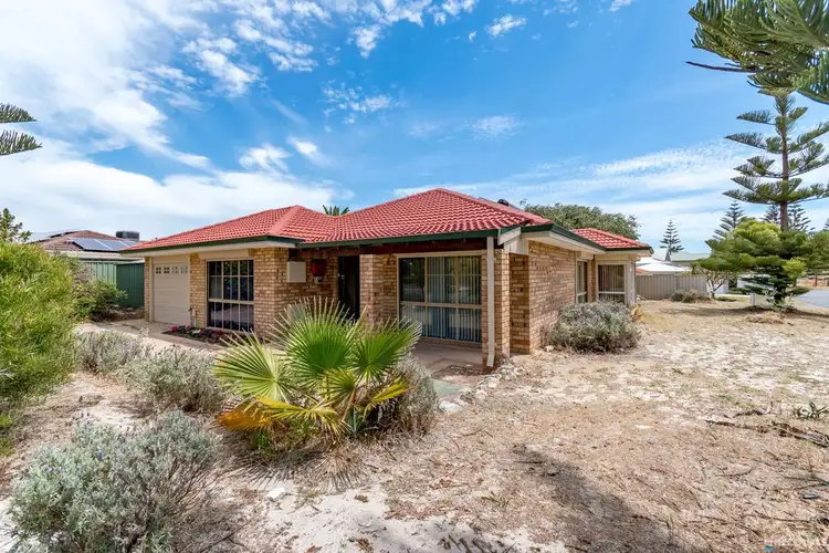 Fifth view of Homely house listing, 2 St Vincent Place, Ocean Reef WA 6027