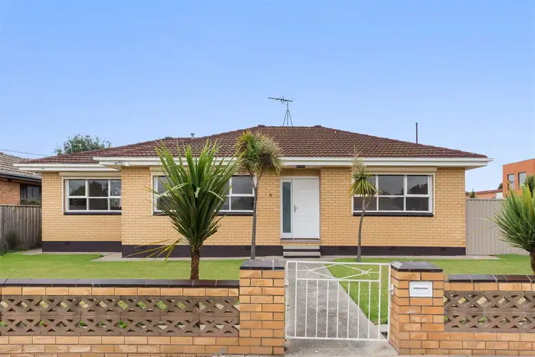 5 Thorburn Street, Bell Park VIC 3215
