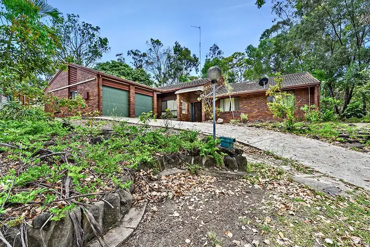 8 Tulla Place, Ashmore QLD 4214