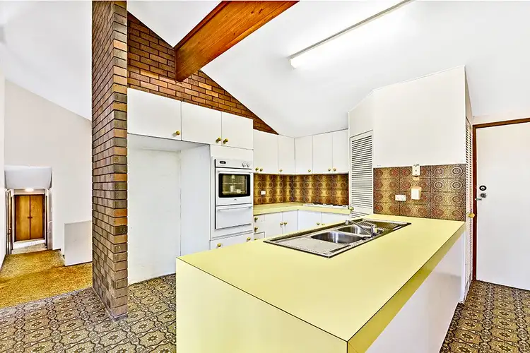 Sixth view of Homely house listing, 8 Tulla Place, Ashmore QLD 4214
