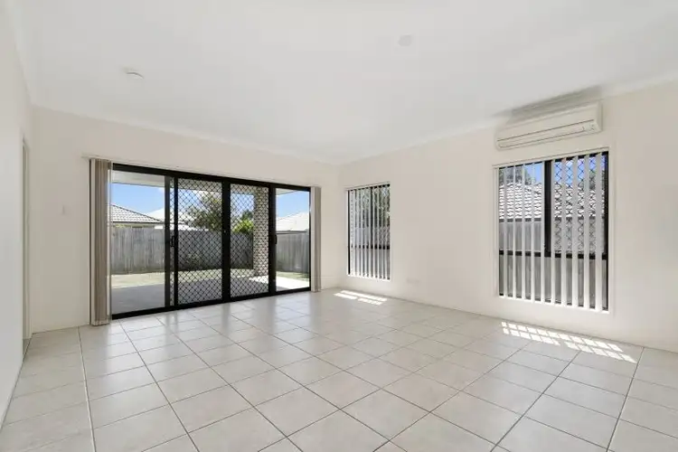 Fifth view of Homely house listing, 4 Highcliffe Crescent, North Lakes QLD 4509