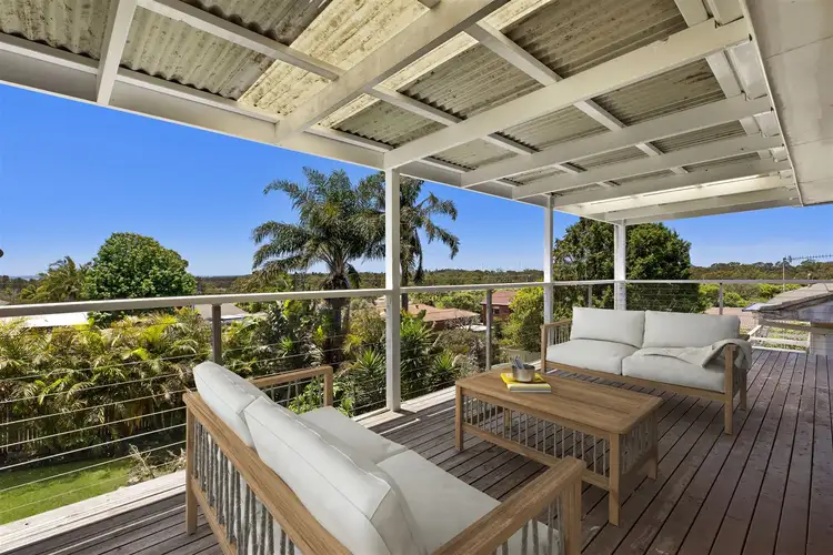 9 Curzon Avenue, Bateau Bay NSW 2261