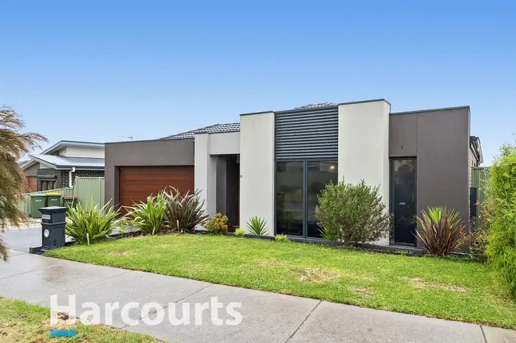 8 Orbost Drive, Miners Rest VIC 3352