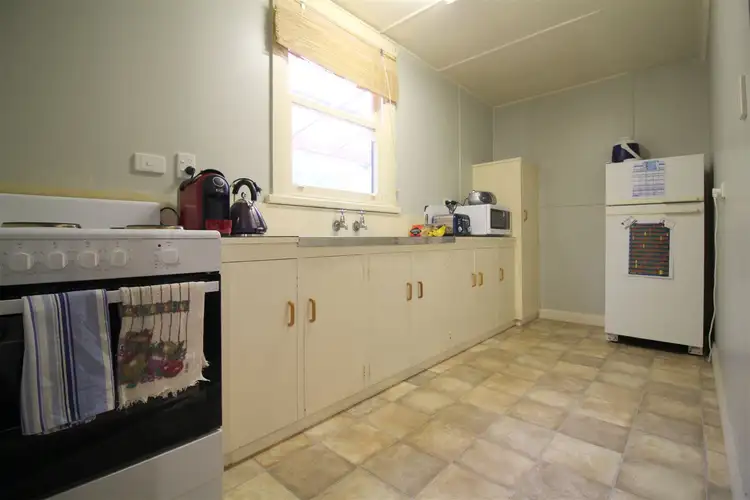 Fifth view of Homely unit listing, 2/8B Wilsdon Street, Queenstown TAS 7467