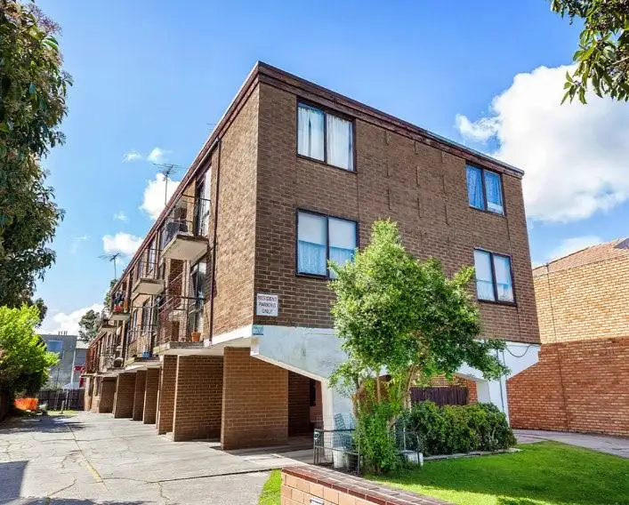 2/12 Eldridge St, Footscray VIC 3011