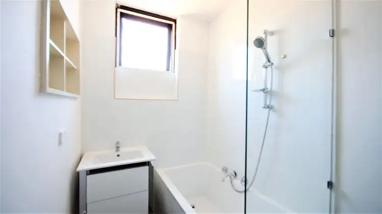 Sixth view of Homely flat listing, 2/12 Eldridge St, Footscray VIC 3011