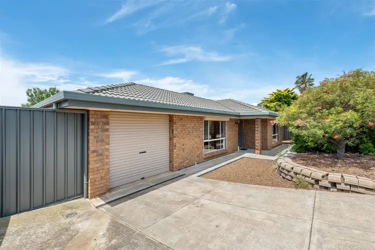 33 Sir James Hardy Way, Woodcroft SA 5162