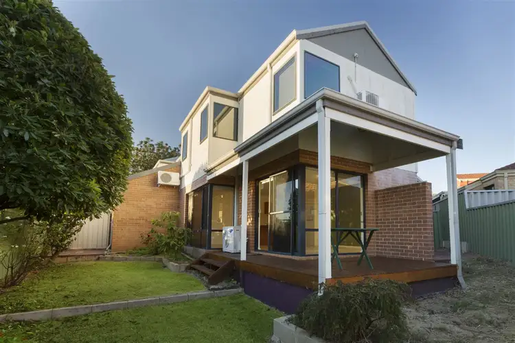 6/16 The Crescent, Redcliffe WA 6104
