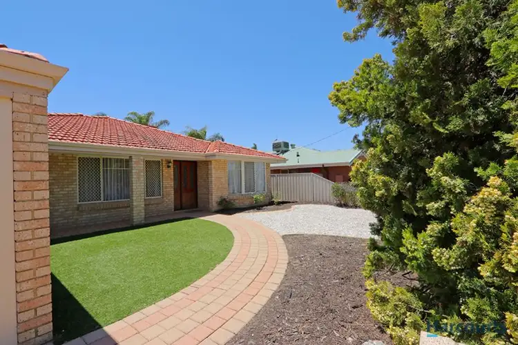 19 Campbell Street, East Cannington WA 6107