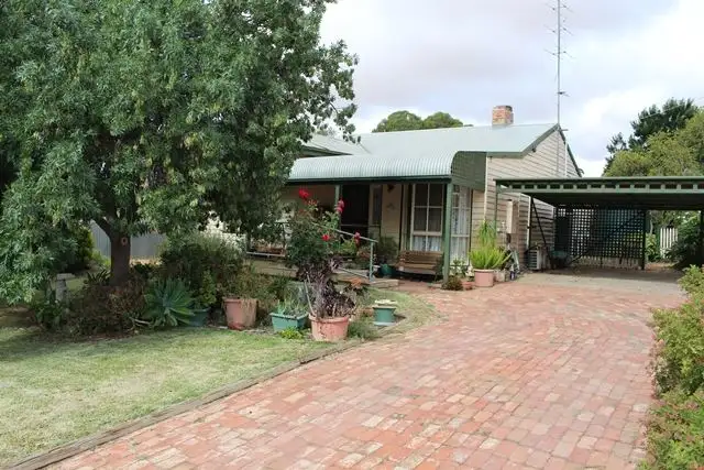 10 Nihill Street, Ouyen VIC 3490