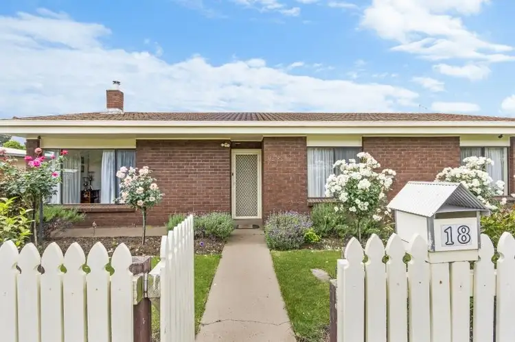 18 Cornwall Street, Beaconsfield TAS 7270