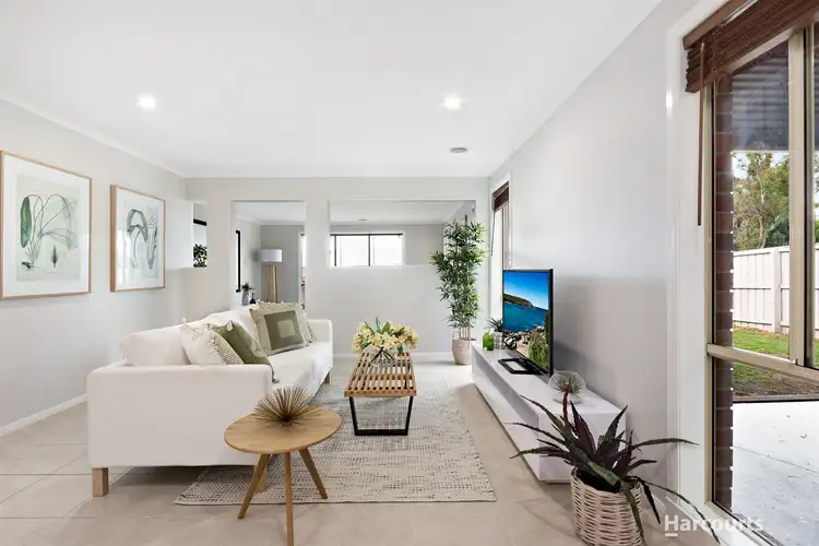 Fifth view of Homely house listing, 7 Overland Rise, Pakenham VIC 3810