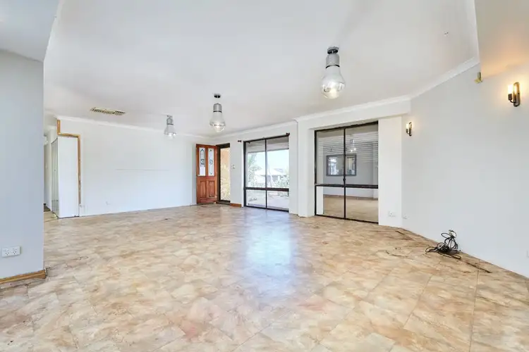 Sixth view of Homely house listing, 8 Bega Place, Munster WA 6166