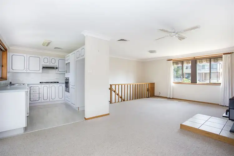 20 Torquay Drive, Lake Tabourie NSW 2539