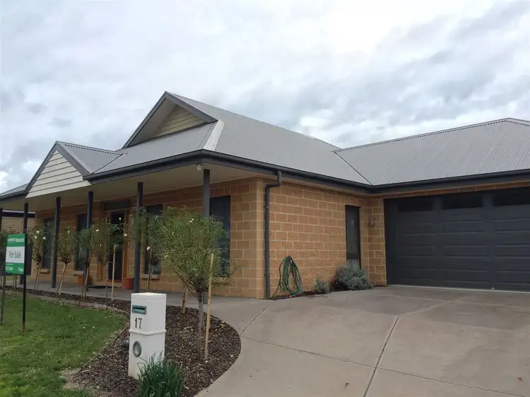 Second view of Homely house listing, 17 Manser Rise, Alexandra VIC 3714