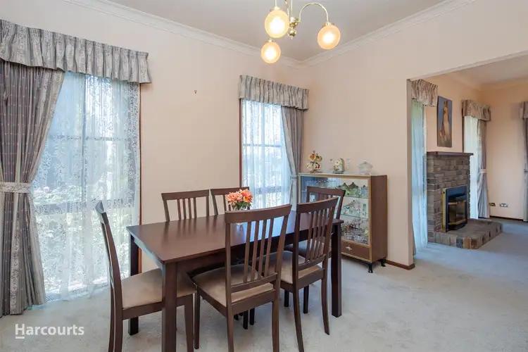 Fourth view of Homely house listing, 5 Anderson Court, Canadian VIC 3350