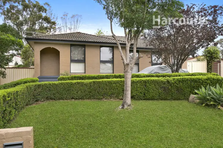 8 Cronulla Crescent, Woodbine NSW 2560