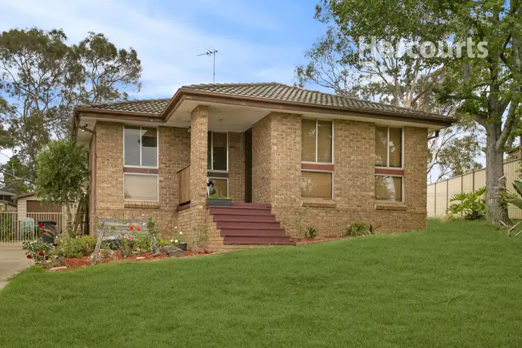 10 Cronulla Crescent, Woodbine NSW 2560