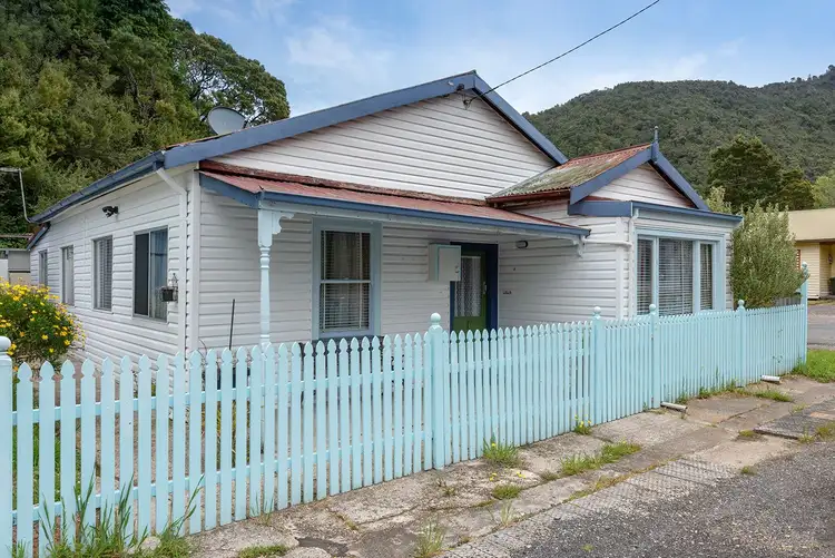 2 Whitelaw Street, Queenstown TAS 7467