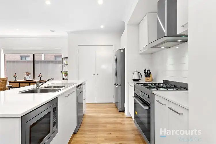 Third view of Homely house listing, 7 Peddar Way, Craigieburn VIC 3064