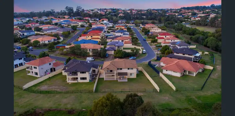 50 Golden Bear Drive, Arundel QLD 4214