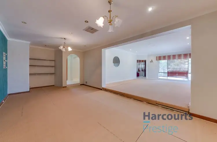 Sixth view of Homely house listing, 5 Lake View Terrace, Champion Lakes WA 6111