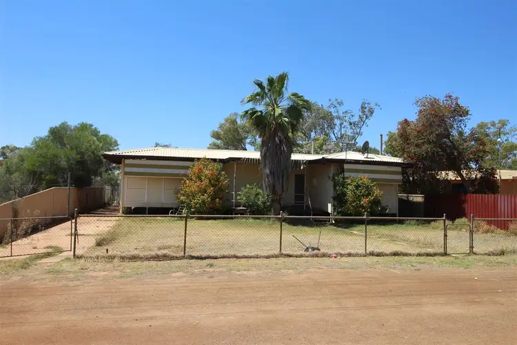 7 Attwood Street, Mount Magnet WA 6638
