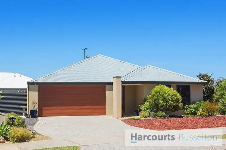 17 Cambridge Boulevard, Abbey WA 6280