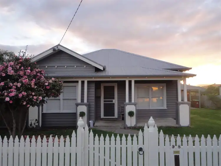 98 Union Street, Yarram VIC 3971