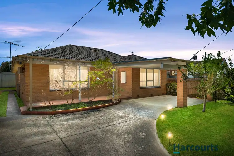 15 Robinsons Road, Seaford VIC 3198