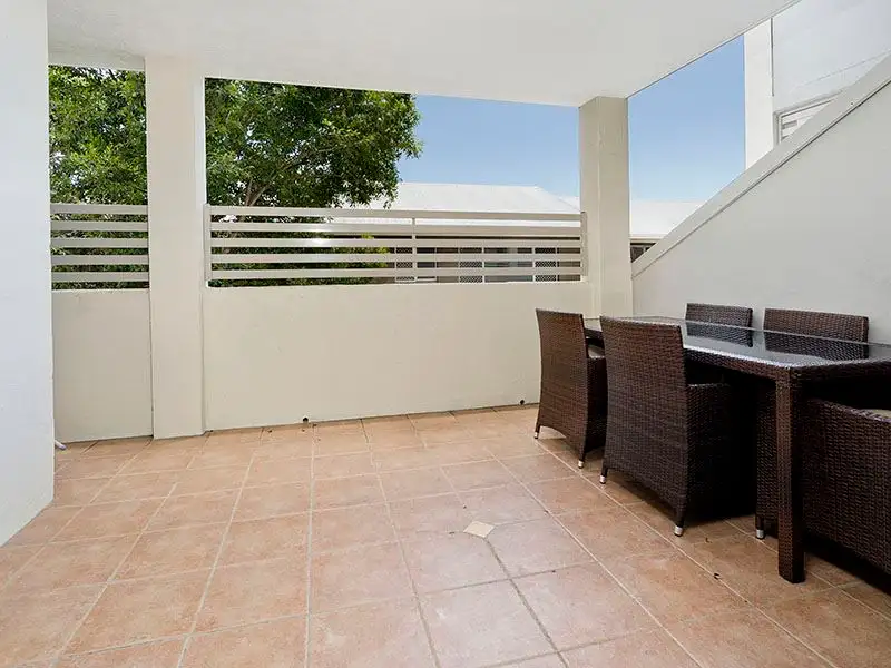 Main view of Homely unit listing, 4/37 Lade Street, Gaythorne QLD 4051