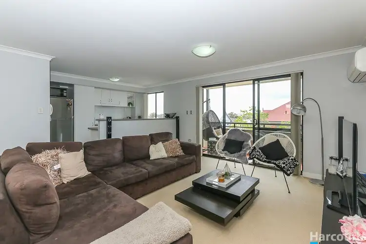 Second view of Homely unit listing, 4/6 Wattlebird Loop, Joondalup WA 6027