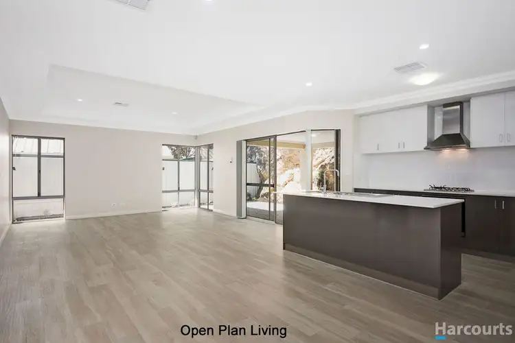 Seventh view of Homely house listing, 2/5 Reflection Close, Edgewater WA 6027