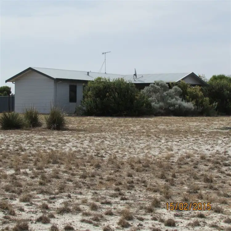 200 Banksia Road