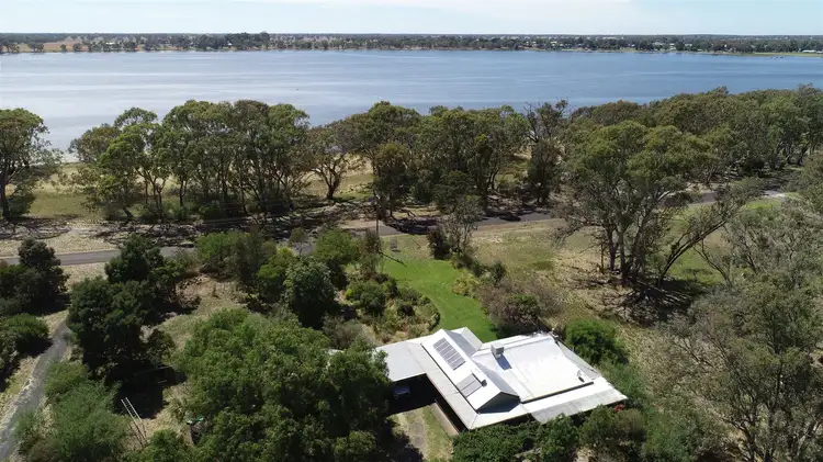 219 Lake Street, Edenhope VIC 3318